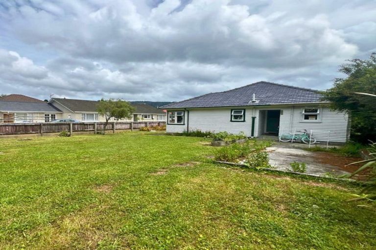 Photo of property in 107 Main Road, Wainuiomata, Lower Hutt, 5014