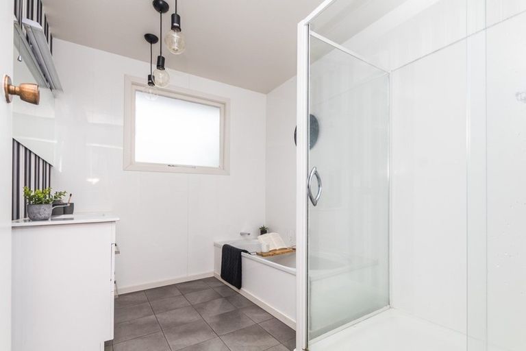 Photo of property in 398 Great North Road, Winton, 9720