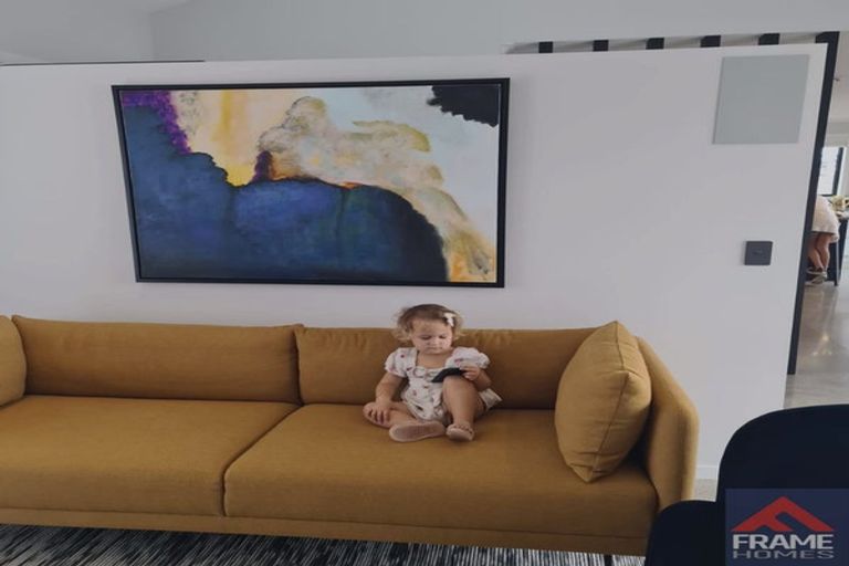 Photo of property in 88 Metoriti Crescent, Karaka, 2124