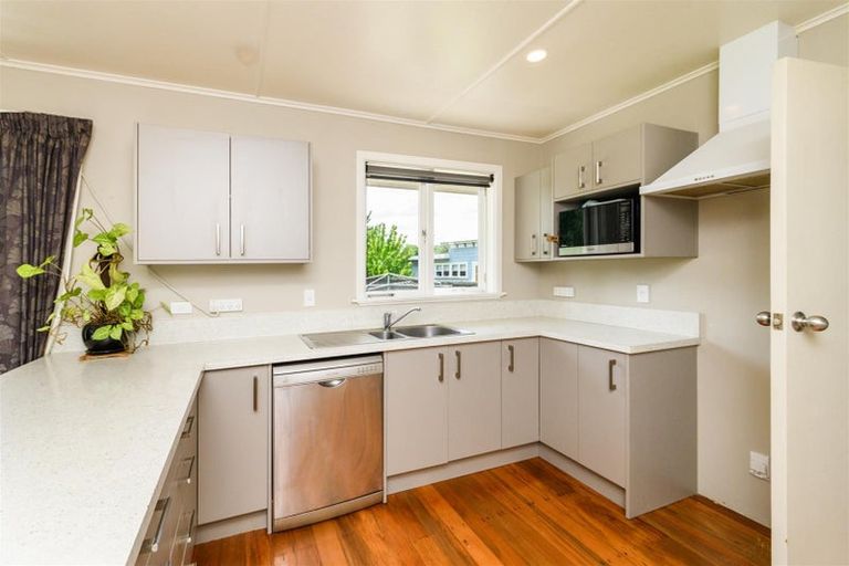 Photo of property in 21 Calico Line, Marton, 4710