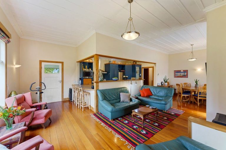 Photo of property in 46 Te Horo Beach Road, Te Horo, Otaki, 5581