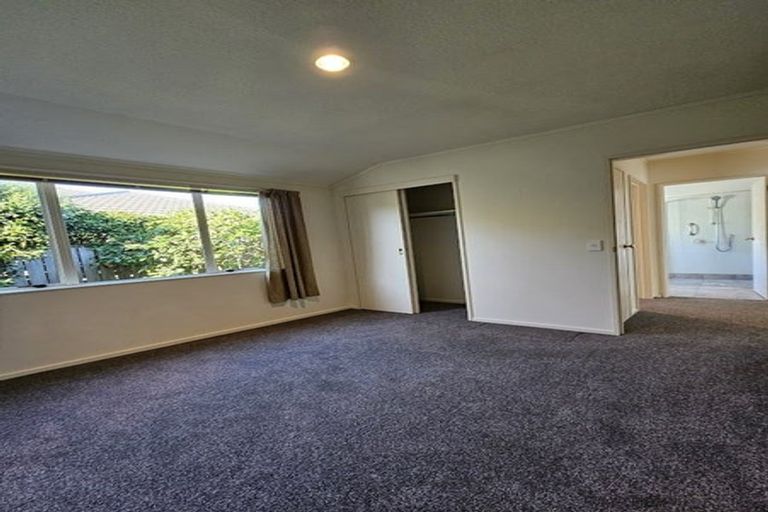 Photo of property in 2a Cedar Drive, Paraparaumu Beach, Paraparaumu, 5032