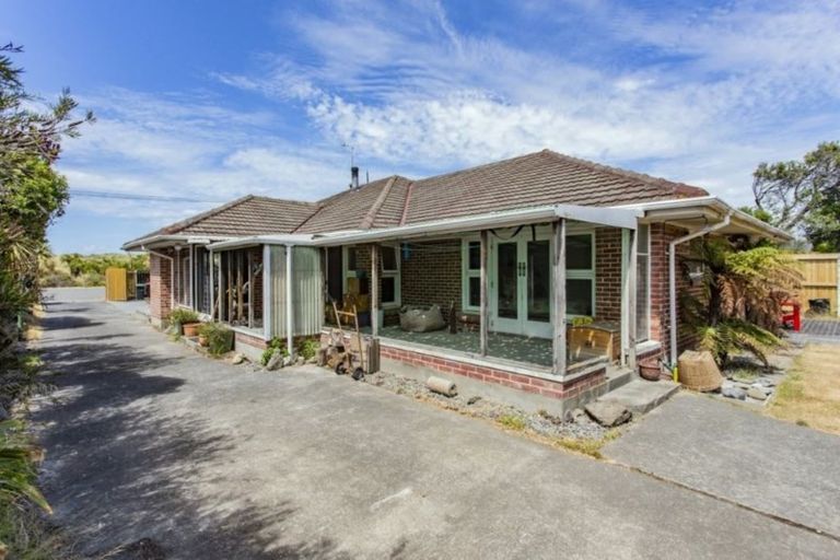 Photo of property in 340 Marine Parade, New Brighton, Christchurch, 8061