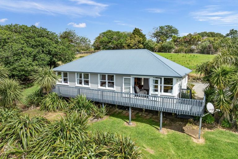 Photo of property in 1065 Snooks Road, Maungakaramea, Whangarei, 0178