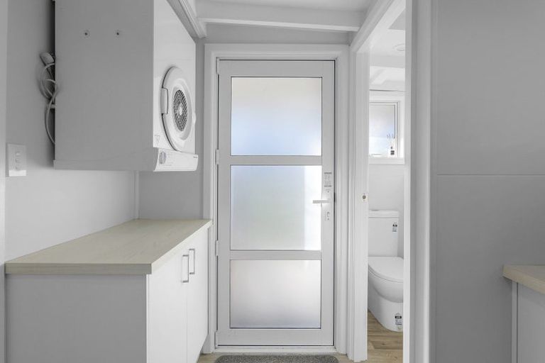 Photo of property in 15 South Crescent, Amberley, 7481