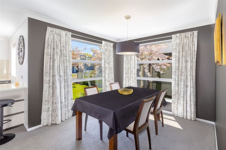 Photo of property in 11 Old Red Barn Road, Halswell, Christchurch, 8025