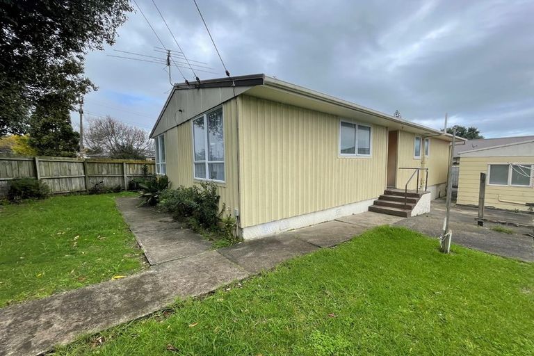 Photo of property in 196 Russell Road, Manurewa, Auckland, 2102