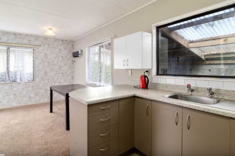 Photo of property in 15a Wharenui Road, Owhata, Rotorua, 3010