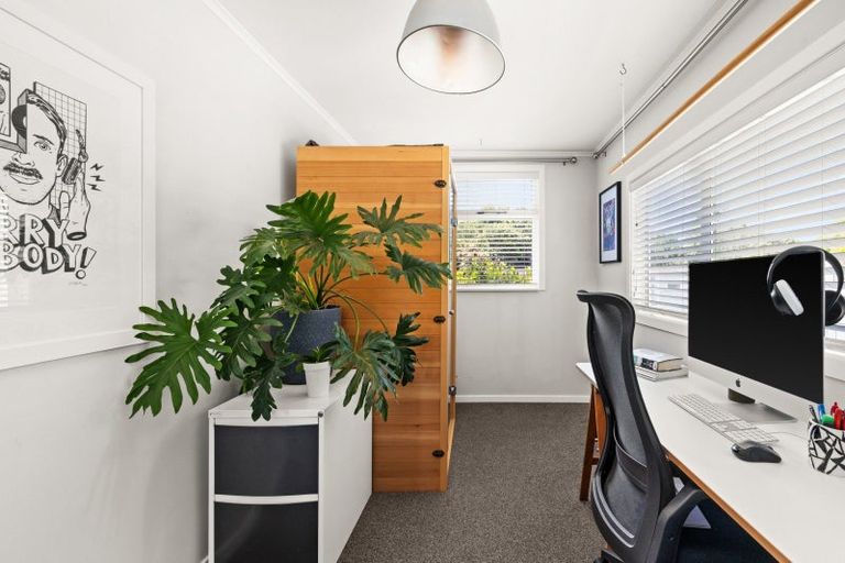 Photo of property in 14 Colenso Avenue, Hospital Hill, Napier, 4110
