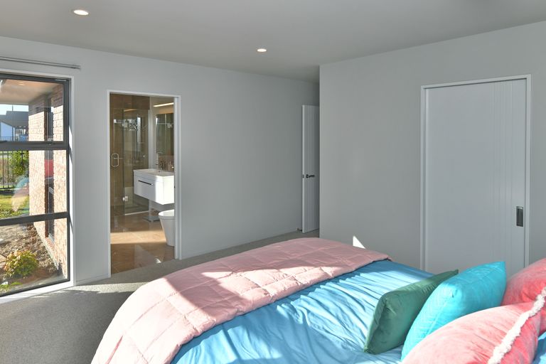 Photo of property in 10 Lambies Street, Marshland, Christchurch, 8083