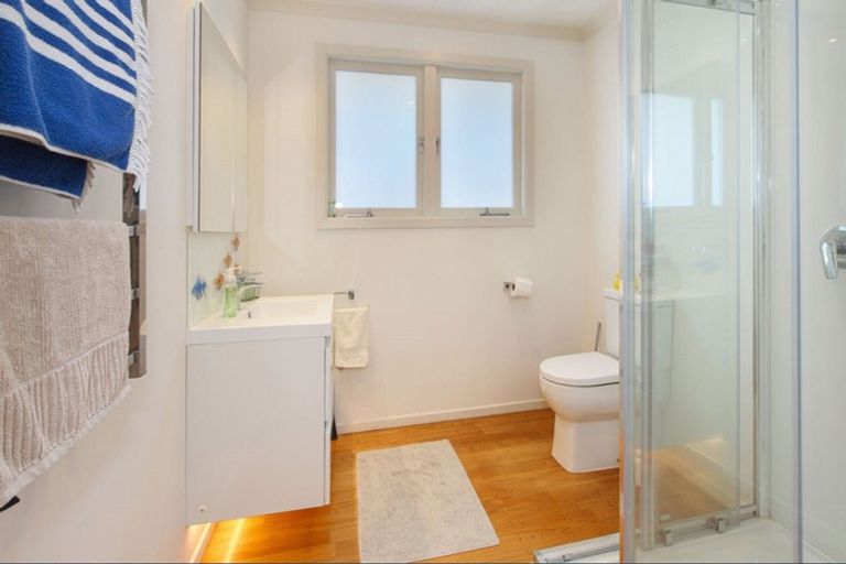 Photo of property in 20 Melba Street, Beach Haven, Auckland, 0626