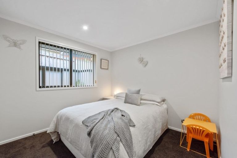 Photo of property in 98 Puhirake Crescent, Pyes Pa, Tauranga, 3112