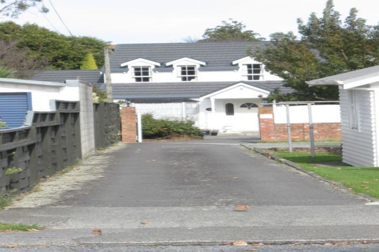 Photo of property in 112 Epuni Street, Epuni, Lower Hutt, 5011