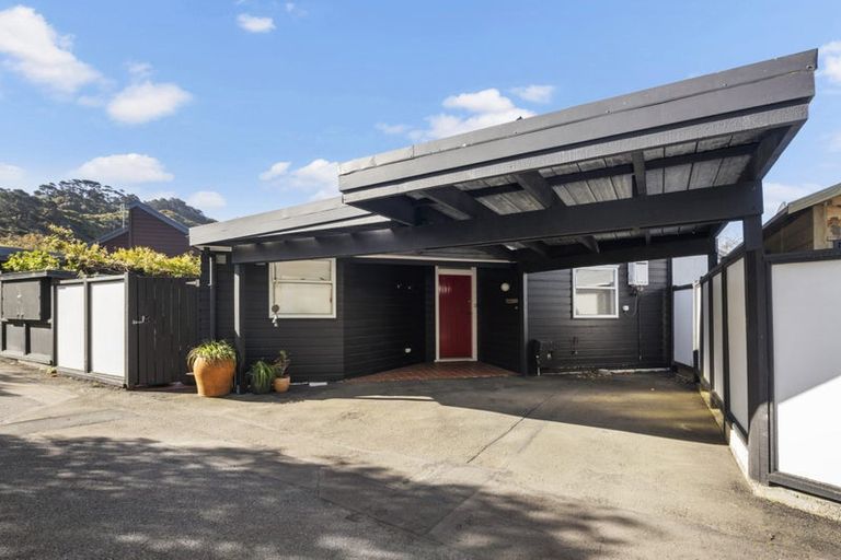 Photo of property in 2/23 Box Hill, Khandallah, Wellington, 6035