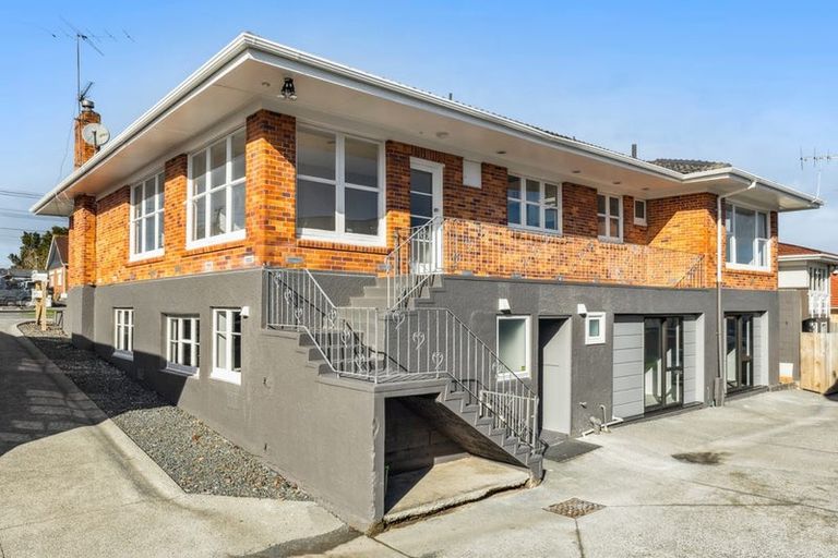 Photo of property in 70 Clevedon Road, Papakura, 2110