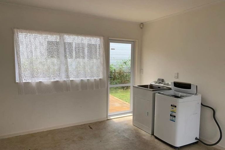 Photo of property in 44 Larne Avenue, Pakuranga Heights, Auckland, 2010