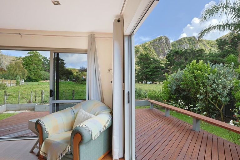 Photo of property in 9 John Ross Place, Kairakau, Havelock North, 4295