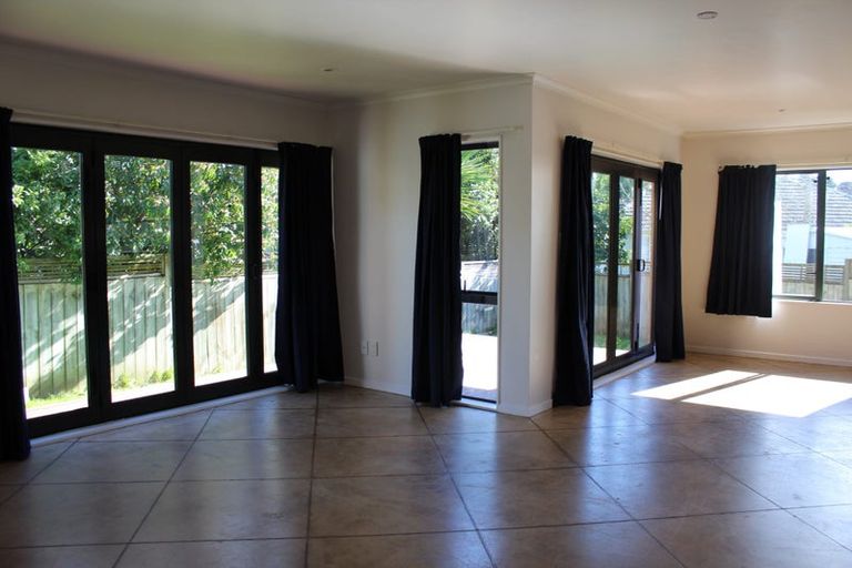 Photo of property in 34a Amberley Avenue, Te Atatu South, Auckland, 0610