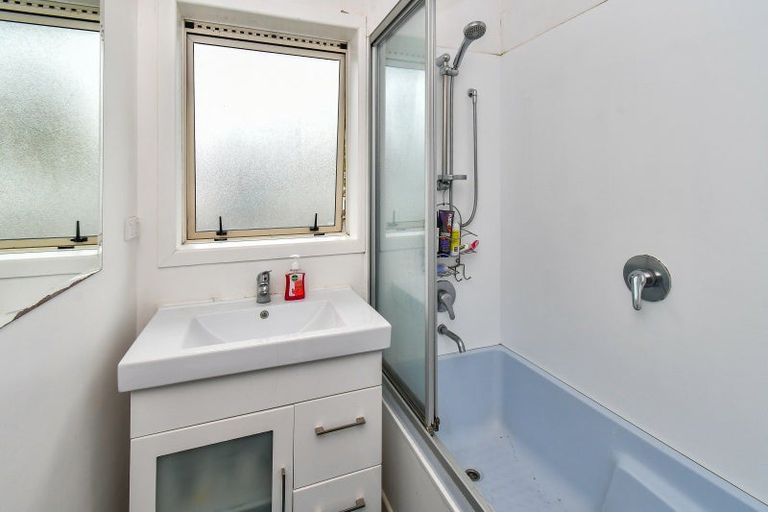 Photo of property in 8 Oregon Place, Papakura, 2110