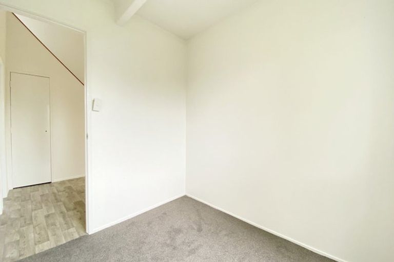 Photo of property in 4 Vimy Place, Mangere, Auckland, 2022