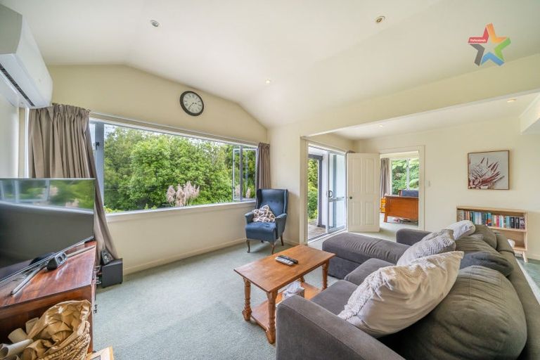 Photo of property in 345 Hebden Crescent, Kelson, Lower Hutt, 5010