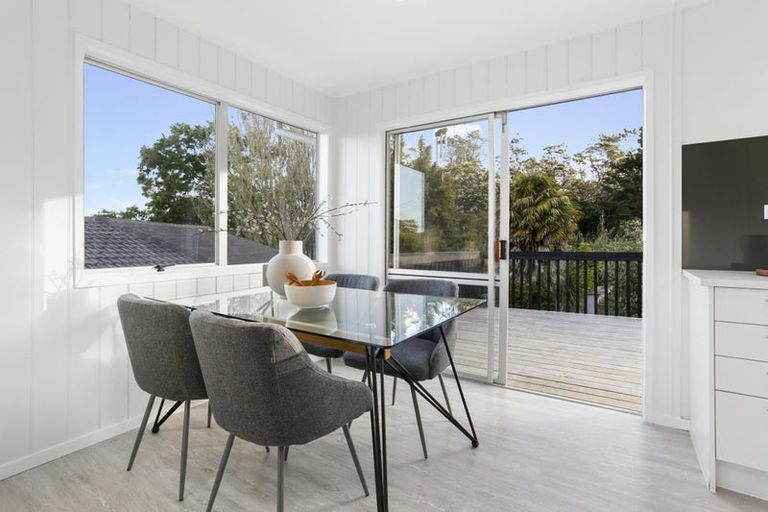 Photo of property in 69 Pine Avenue, Henderson, Auckland, 0612