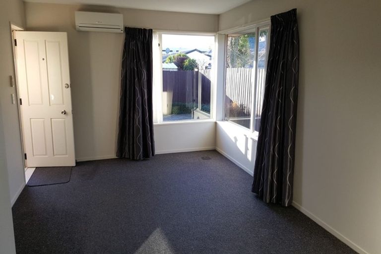 Photo of property in 4/44a Division Street, Riccarton, Christchurch, 8041