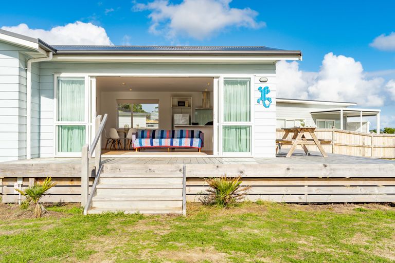 Photo of property in 25 Northcoast Place, Mangawhai Heads, Mangawhai, 0505