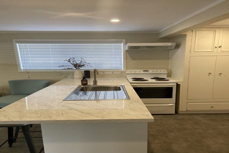 Photo of property in 1/297 Rangatira Road, Beach Haven, Auckland, 0626