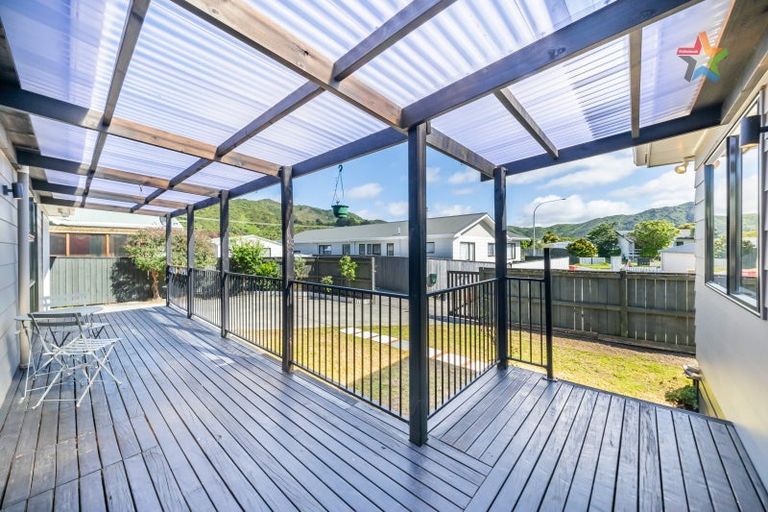 Photo of property in 5b Kilkenny Grove, Wainuiomata, Lower Hutt, 5014