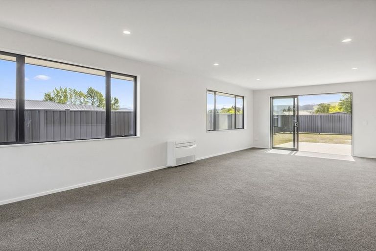 Photo of property in 8 Magnolia Lane, Mosgiel, 9024