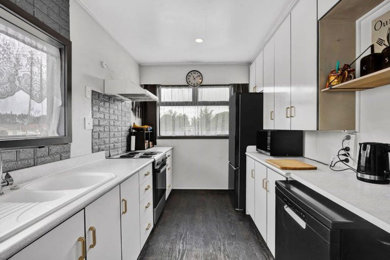 Photo of property in 1/79 Rata Street, Inglewood, 4330