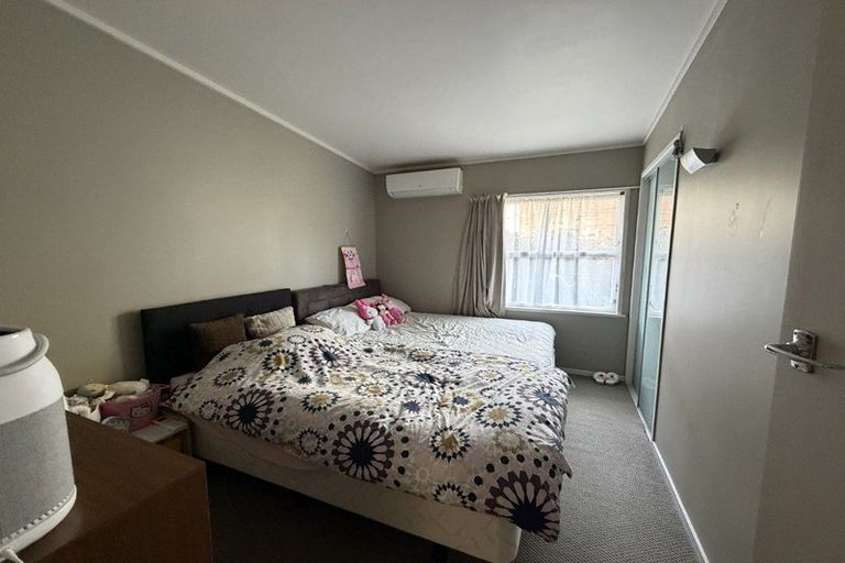 Photo of property in 9 Evelyn Place, Hillcrest, Auckland, 0627