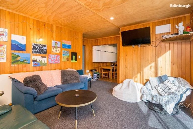 Photo of property in 18f Forth Street, North Dunedin, Dunedin, 9016