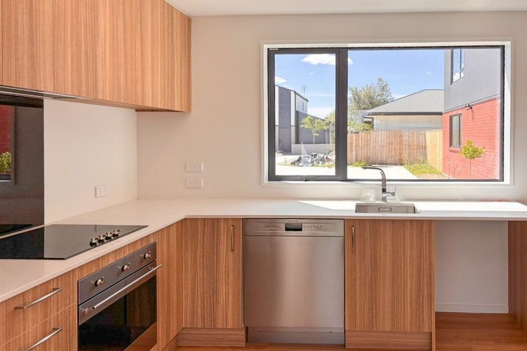 Photo of property in 3/112 Aldwins Road, Phillipstown, Christchurch, 8062