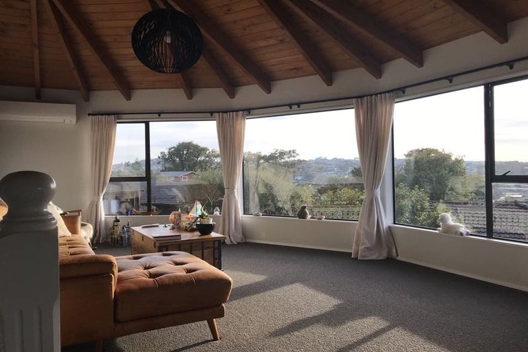 Photo of property in 1/30 Quebec Road, Milford, Auckland, 0620