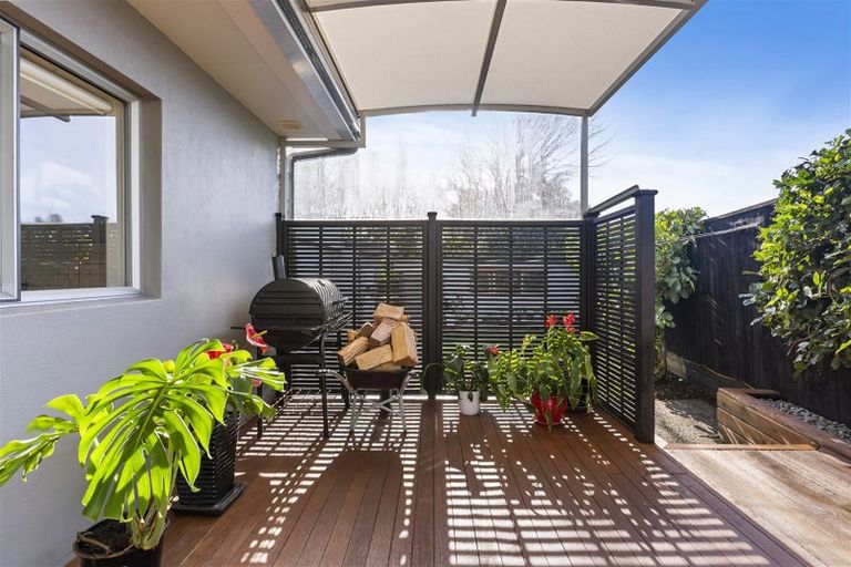 Photo of property in 10 Sanctuary Point, Sunnyhills, Auckland, 2010