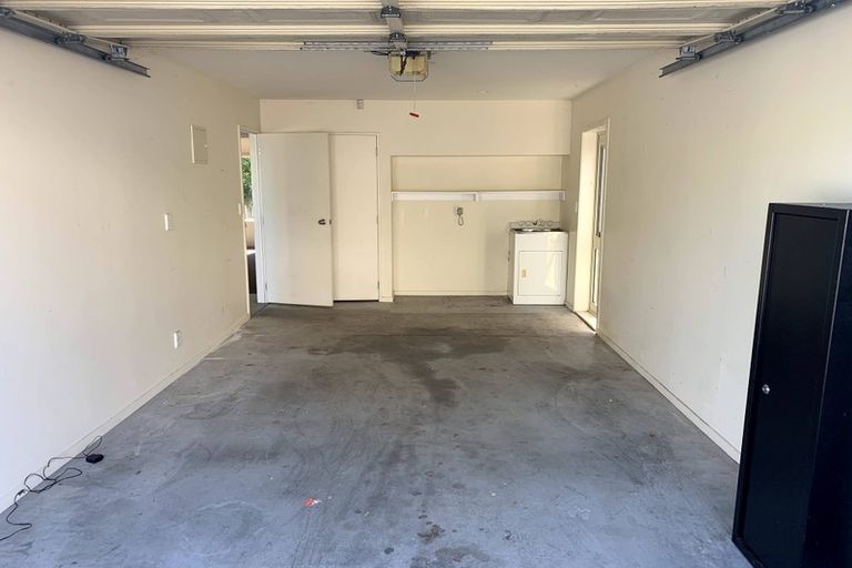 Photo of property in 7/20 Fields Parade, Oteha, Auckland, 0632