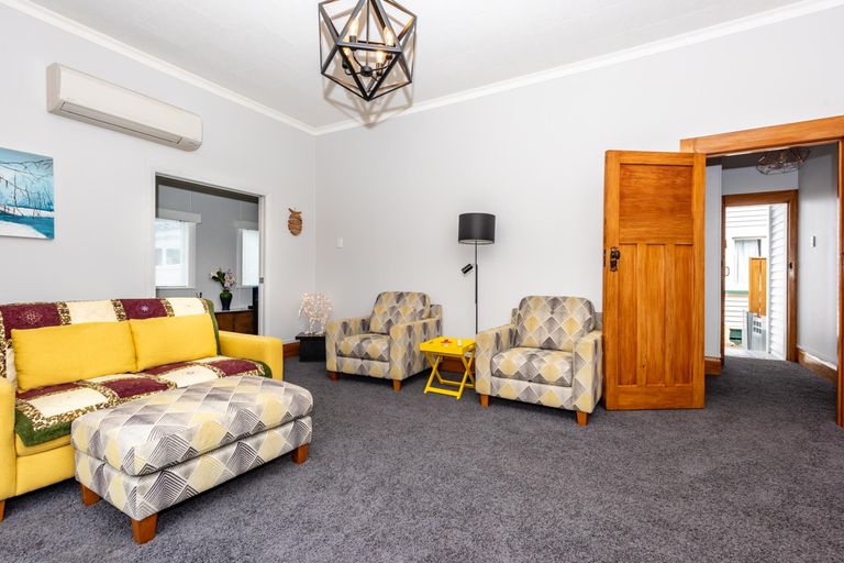 Photo of property in 33 Cobden Street, Gisborne, 4010
