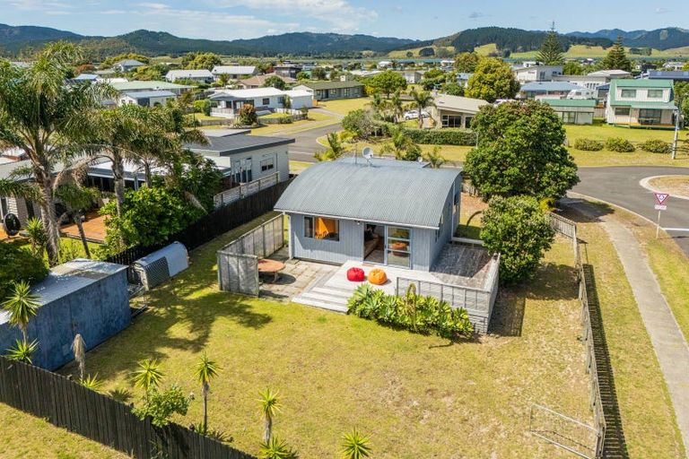 Photo of property in 100 Ocean Close, Matarangi, Whitianga, 3592