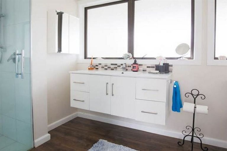 Photo of property in 4 Endeavour Place, Lyttelton, 8082