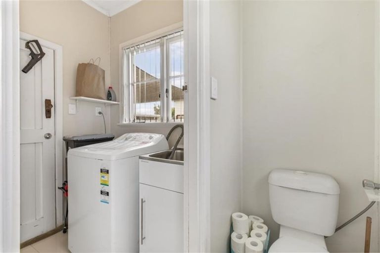 Photo of property in 102 Wallace Road, Papatoetoe, Auckland, 2025