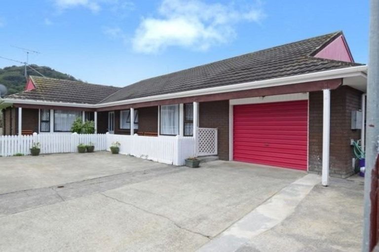 Photo of property in 9 California Drive, Totara Park, Upper Hutt, 5018