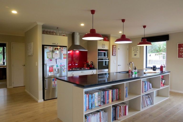 Photo of property in 150 Beech Lane, Coromandel, 3506