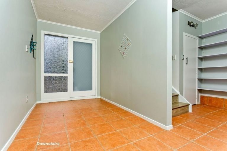 Photo of property in 7 Bryers Place, Bayview, Auckland, 0629