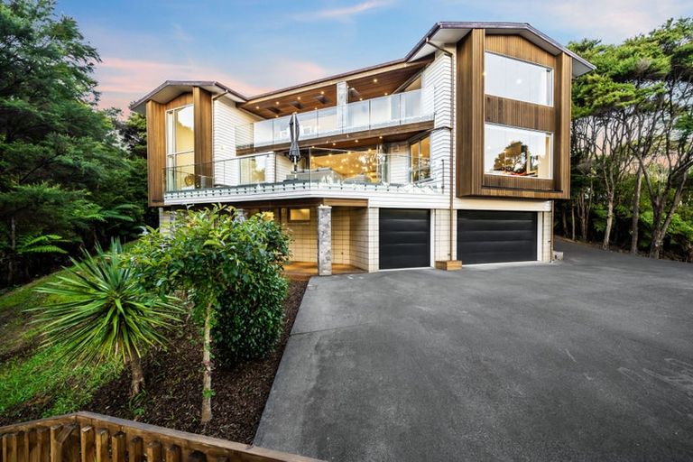 Photo of property in 293b Titirangi Road, Titirangi, Auckland, 0604