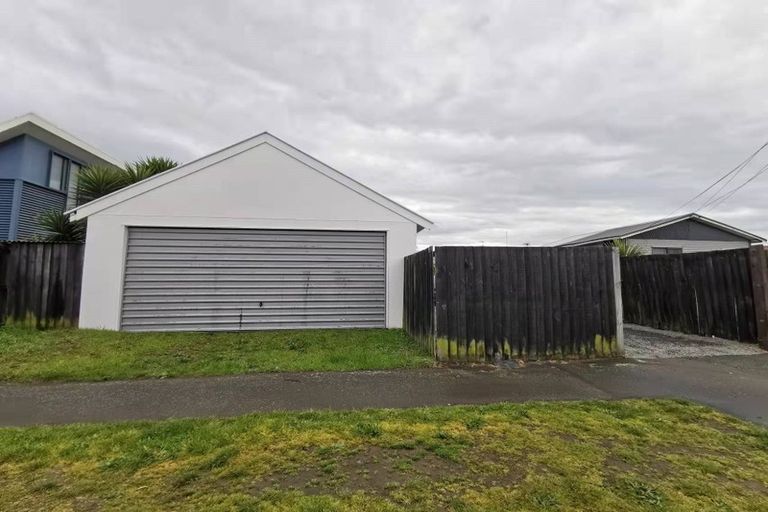 Photo of property in 179 Pacific Road, North New Brighton, Christchurch, 8083