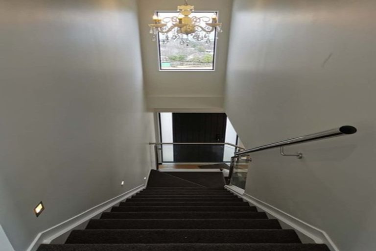 Photo of property in 98 Cardiff Road, Pakuranga, Auckland, 2010