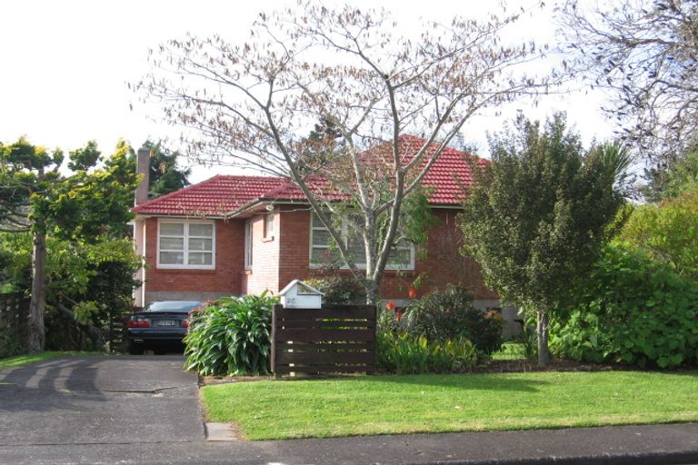Photo of property in 26 Noall Street, Te Atatu Peninsula, Auckland, 0610