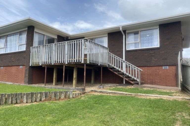 Photo of property in 12 Pipitea Place, Massey, Auckland, 0614